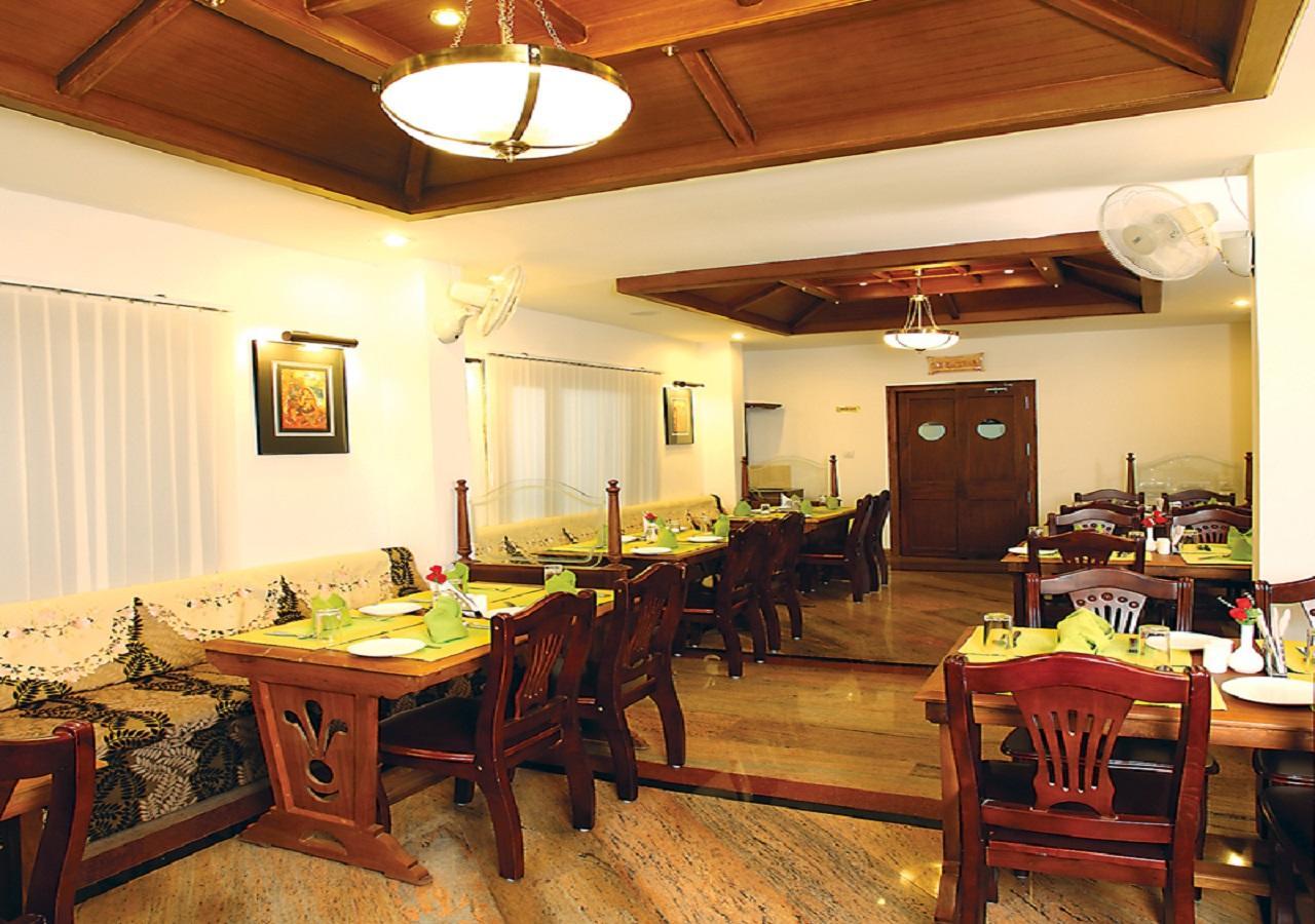 Grand Thekkady Hotel Kumily Exterior foto